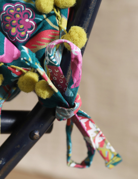 Floral chairpad 17″x17″