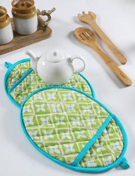 Tea pot holder set