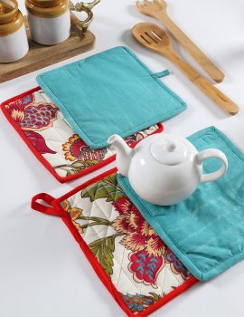 Floral tea pot holder set