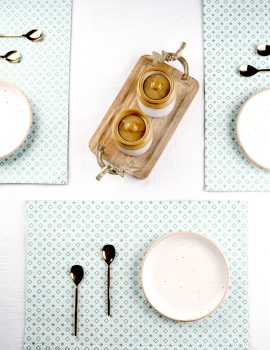 Set of 4 – Decortaive gold print placemat