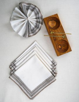 Set of 6 -20″X20″ White cotton napkin