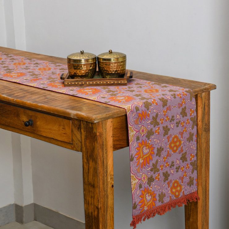 Table Runner Styling Tips for Small Dining Spaces
